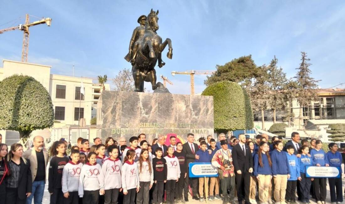 24 Kasım Öğretmenler Günü kutlamaları kapsamında dün sabah Atatürk Anıtı’nda