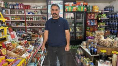 Hatay’ın Dörtyol ilçesinde ismini vermeyen bir hayırsever, mahalle bakkalına borcu