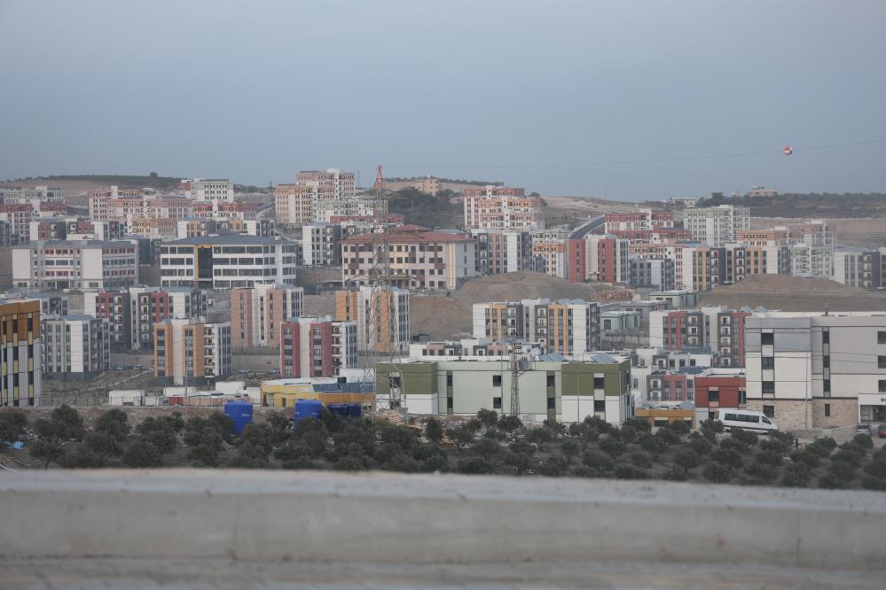 Hatay'da asrın felaketinde evi yıkılan ve 2 yılı aşkın süre