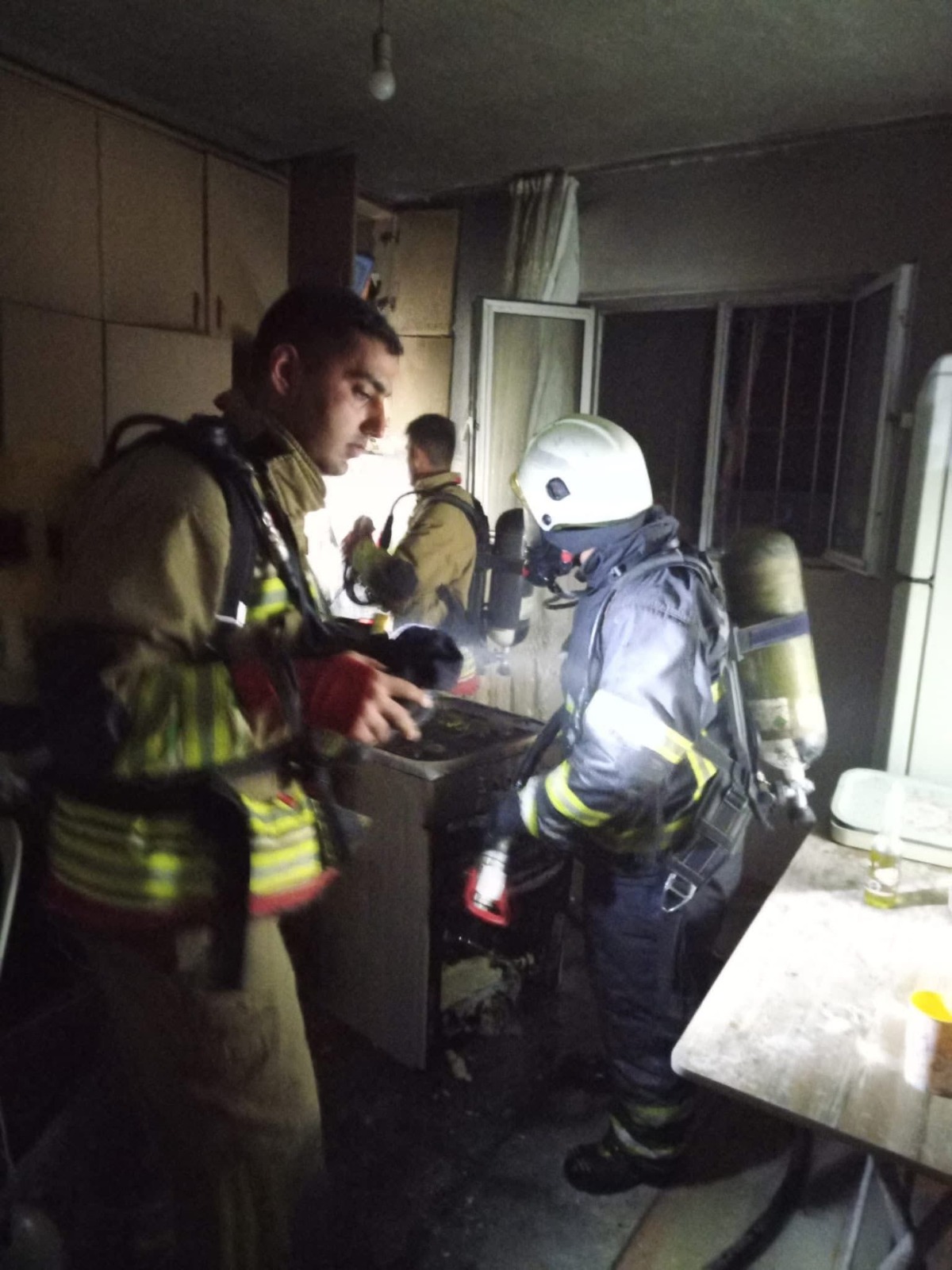 Hatay’ın Dörtyol ilçesinde Özerli Mahallesi’ndeki bir müstakil evde çıkan yangın,