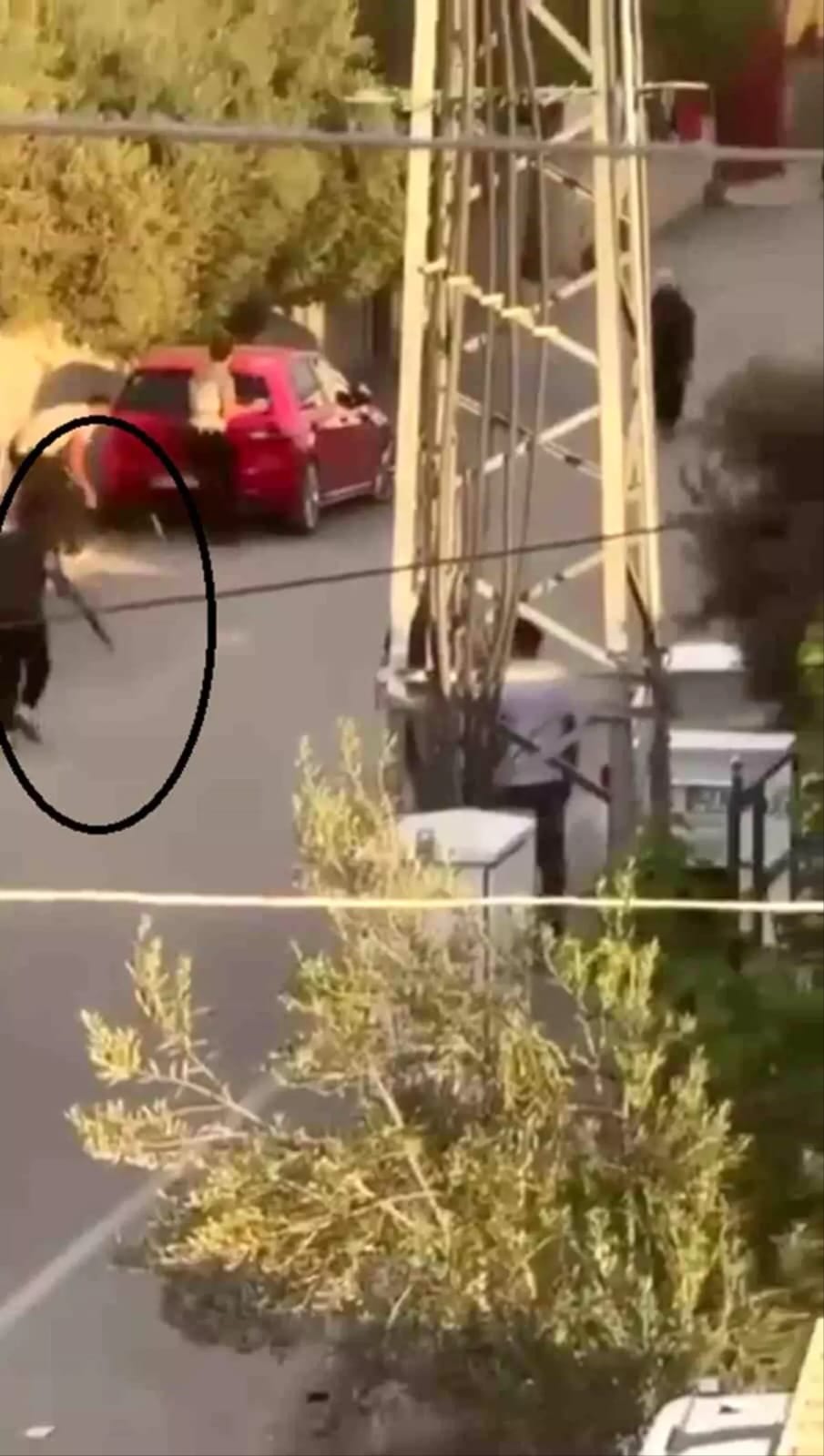 Hatay’ın Erzin ilçesinde iki aile arasında çıkan silahlı kavga mahalleyi