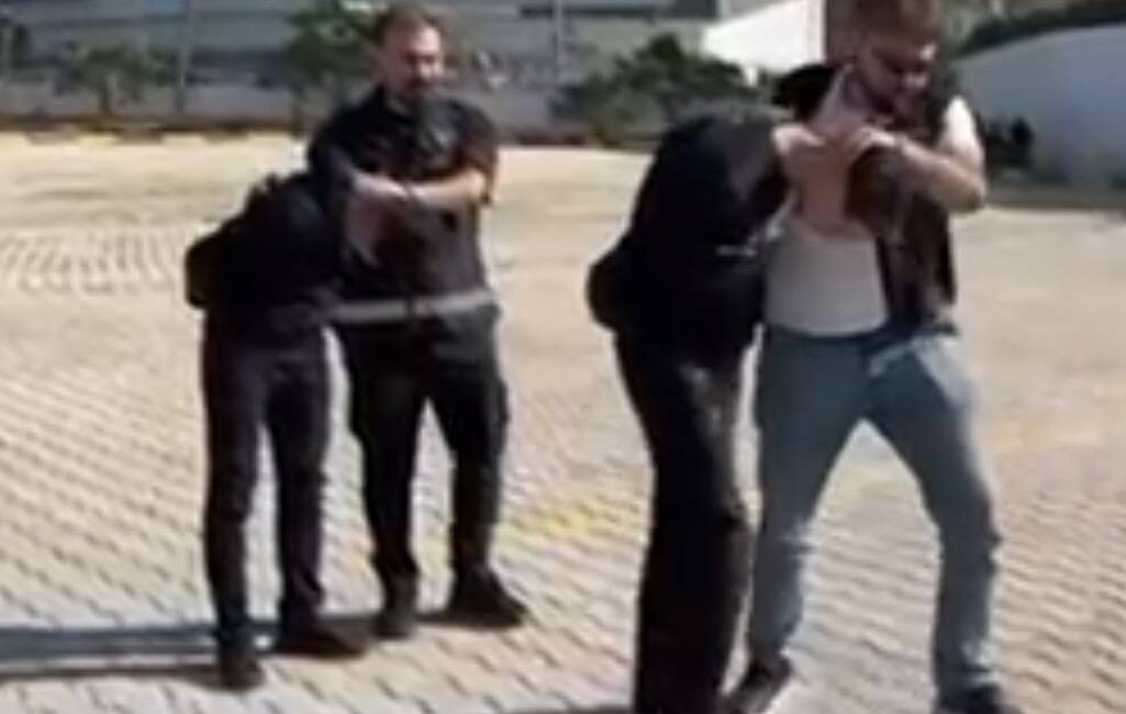 İskenderun’da iki ayrı suç şüphelileri tutuklandı Hatay Emniyet Müdürlüğü ekipleri, İskenderun’da farklı tarihlerde gerçekleşen iki ayrı