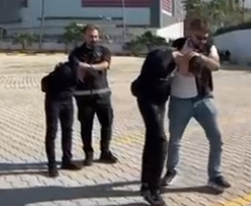 Hatay Emniyet Müdürlüğü ekipleri, İskenderun’da farklı tarihlerde gerçekleşen iki ayrı