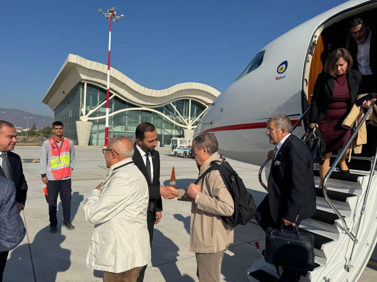 Hatay’ın Yayladağı ilçesine Fen Lisesi kazandıran İstanbul merkezli Eren Holding’in