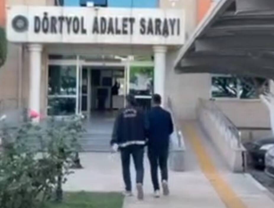 Hatay Emniyet Müdürlüğü ekipleri, aranan şahısların yakalanmasına yönelik yürüttüğü operasyonlarda
