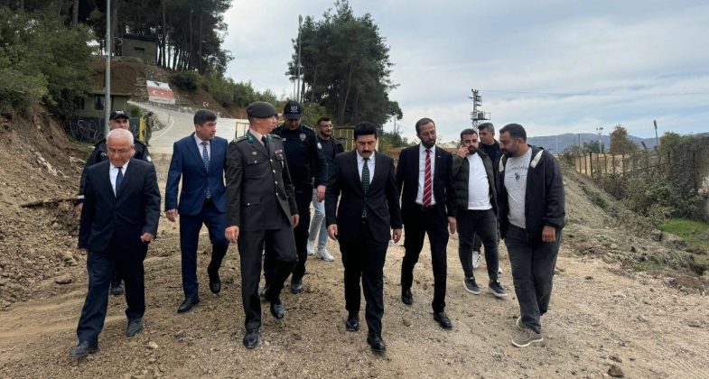 Sınır Ticareti İçin Kritik Adım: Yayladağı’nda Temel Atıldı Hatay’ın Yayladağı ilçesinde, sınır ticaretine açılacak Yayladağı Gümrük Kapısı’nın güçlendirme