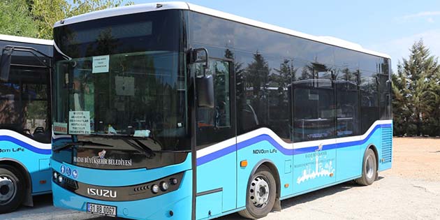 Hatay’da süren yol ve üst geçit inşaatları, kent içi ulaşımı