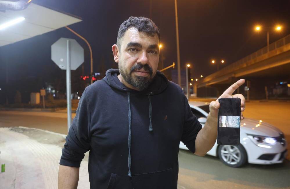 Antakya’nın Esenlik Mahallesi’nde yaşanan olayda, bir mikser sürücüsünün yolun ortasına