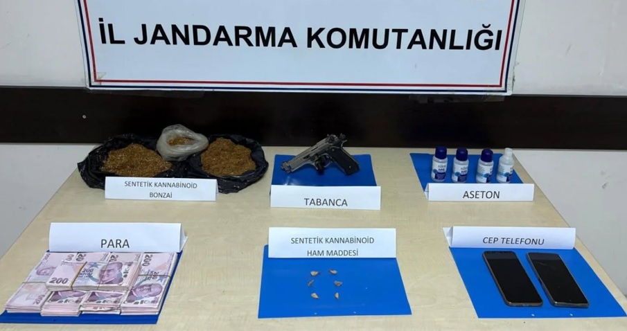 İskenderun İlçe Jandarma Komutanlığı ekiplerinin titiz çalışmasıyla gerçekleştirilen operasyonda, kuş