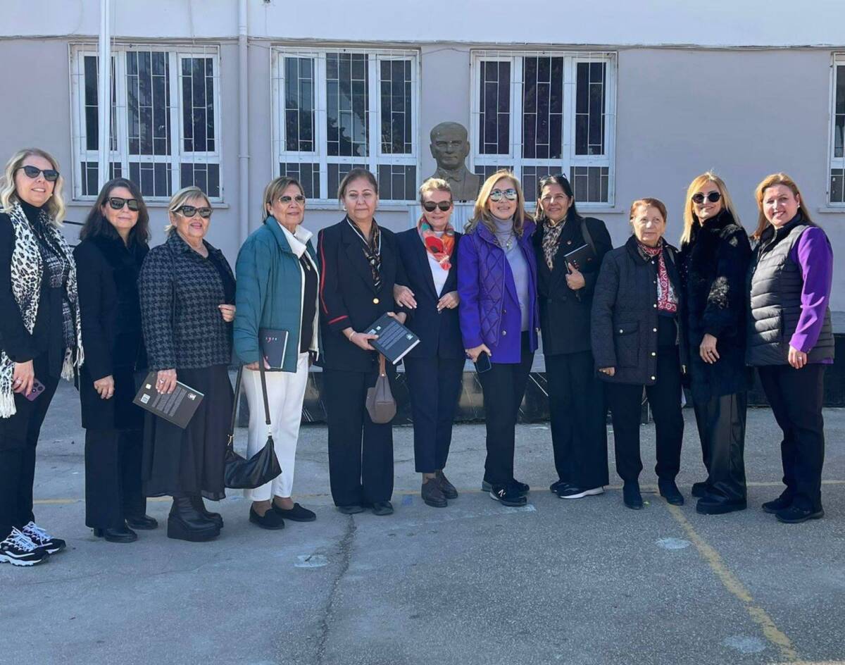 Dilek Bayazıt’ın genel başkanlığını yürüttüğü Türkiye Yardım Sevenler Derneği’nin Antakya’ya