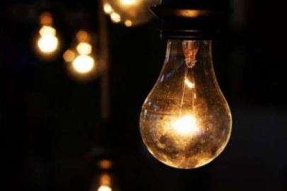 Antakya’da Elektrik İsyanı: 15 Gündür Süren Kesinti Hayatı Felç Etti Hatay’ın Antakya ilçesine bağlı General Şükrü Kanatlı Mahallesinde oturan vatandaşlar,