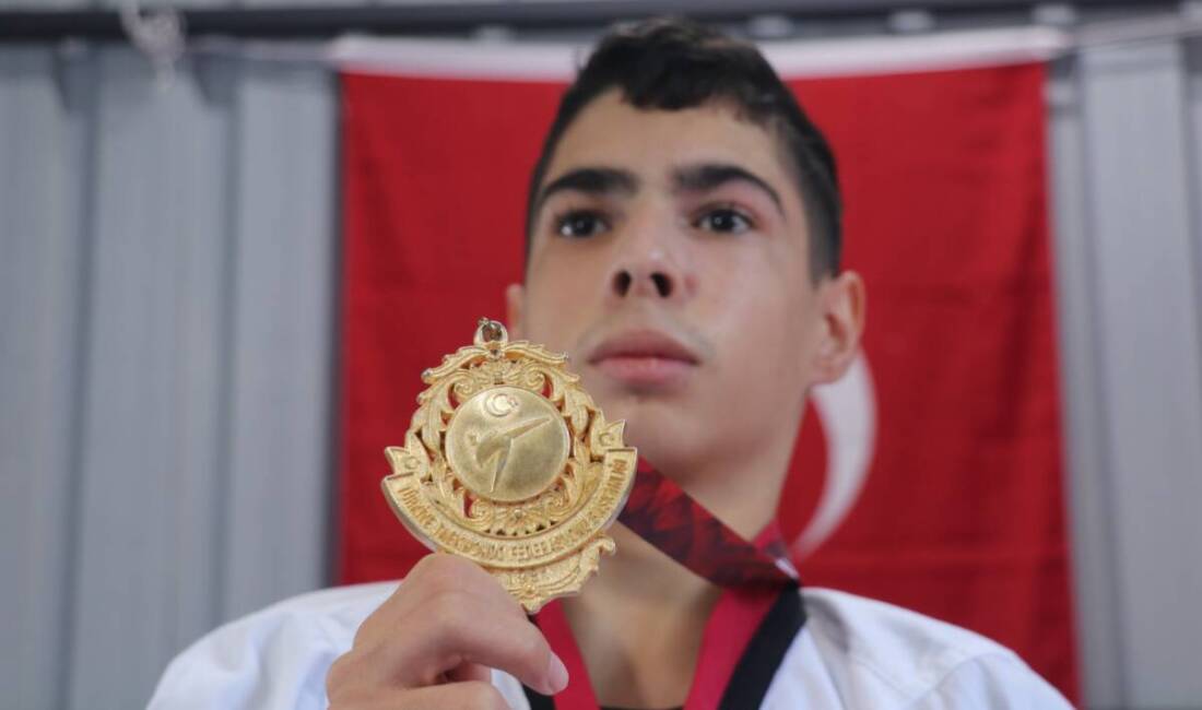 Hatay’da doğuştan bedensel engelli 14 yaşındaki para tekvandocu Hasan Ördek,