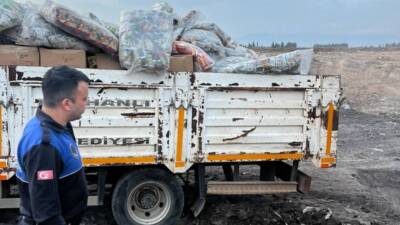 Marketlerde yapılan denetimlerde son kullanma tarihi geçmiş çikolata, cips ve