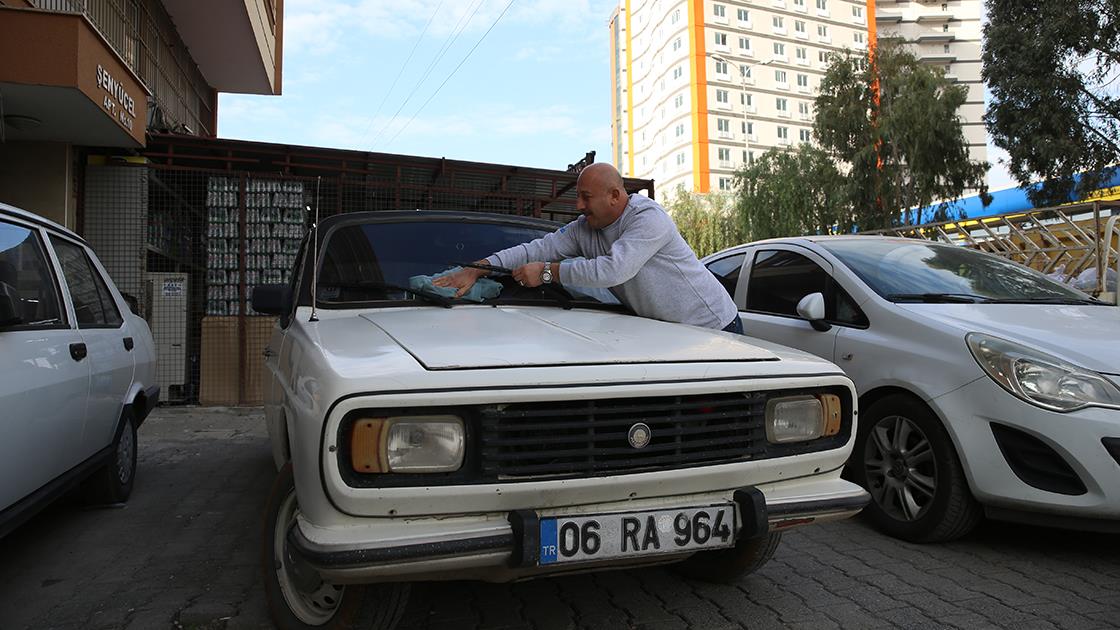 İskenderun ilçesinde otomobil tamircisi 52 yaşındaki Akpınar, dedesi Mustafa Akpınar’ın