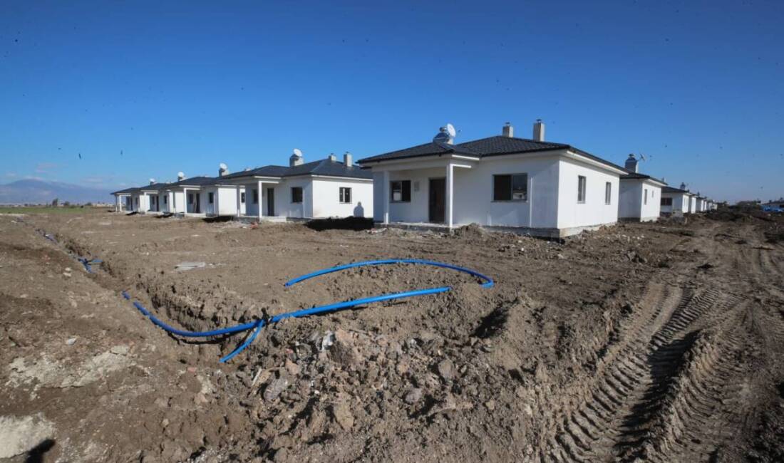 Hatay’da 6 Şubat 2023 depremlerinin ardından başlatılan kırsal konut hamlesi