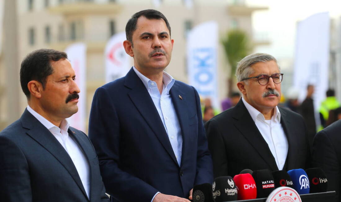 Hatay’ın merkez Antakya ilçesinde yaptığı açıklamada, deprem sonrası yürütülen yeniden