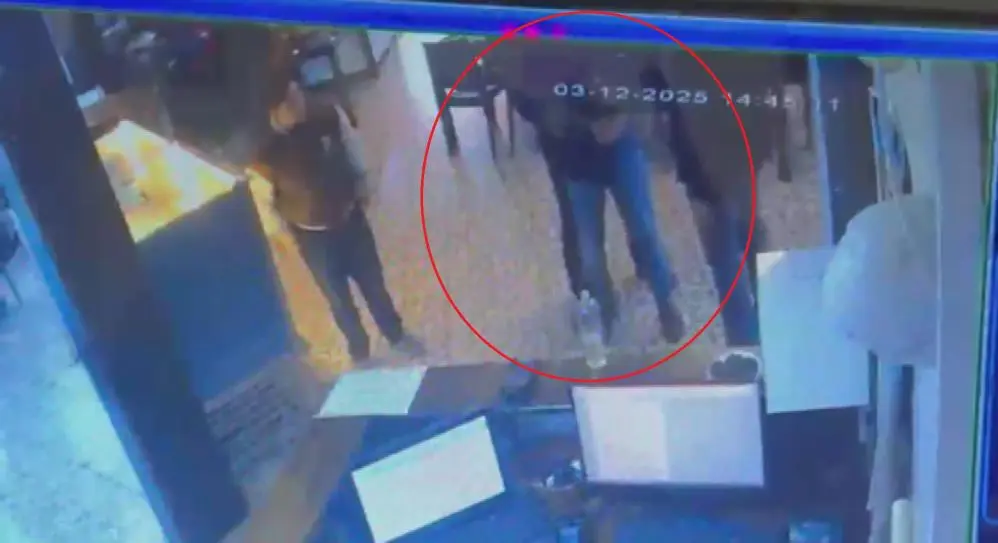 Hatay Sosyal Tesiste Panik Anları Hatay’da yemek yediği esnada boğazına kaçan lokmayla nefes almakta güçlük