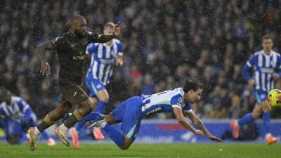 Ara transfer dönemine güçlü bir başlangıç yapmayı hedefleyen Fenerbahçe, İngiltere’den