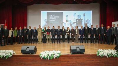 Uyuşturucuyla mücadelede en güçlü toplumsal desteğin aileden ve özellikle annelerden