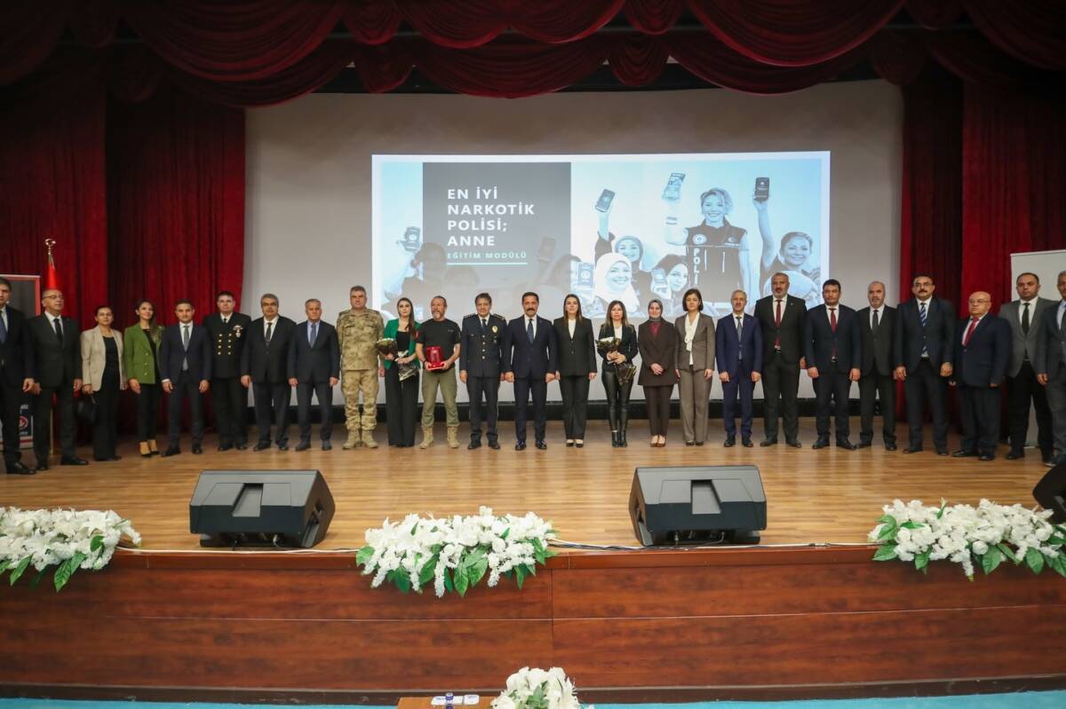 Uyuşturucuyla mücadelede en güçlü toplumsal desteğin aileden ve özellikle annelerden