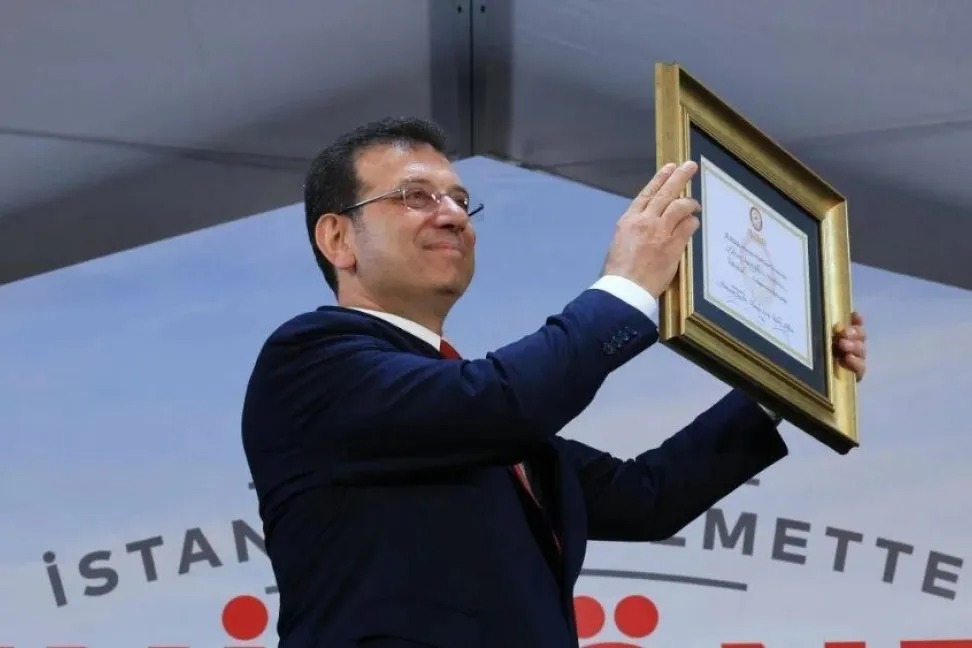 Diploma tartışması yeniden alevleniyor: İmamoğlu mahkemede İstanbul Büyükşehir Belediye (İBB) Başkanlığı görevinden tutukluluğu sonrası alınan ve