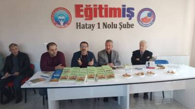 Antakyalı emekli edebiyat öğretmeni Halil Yılmaz, yeni kitabı “Hıtmiye’nin Küçük