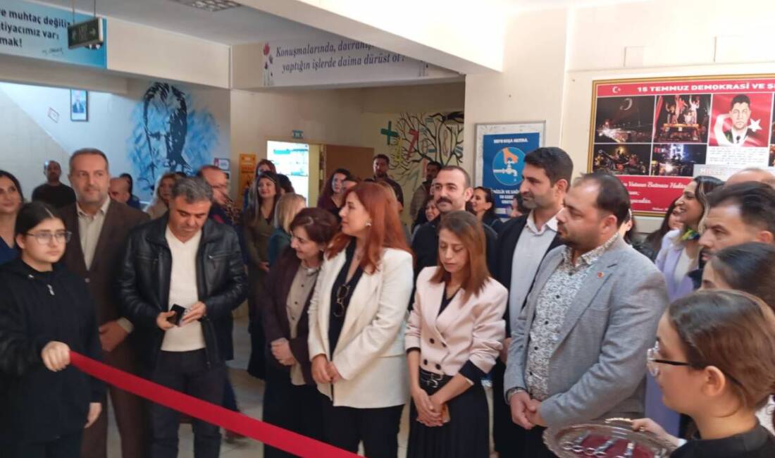 Rihen Sanat ve Dayanışma Topluluğu’ndan eğitime anlamlı katkı Rihen Sanat ve Dayanışma Topluluğu, Samandağ ilçesinde eğitime yönelik örnek