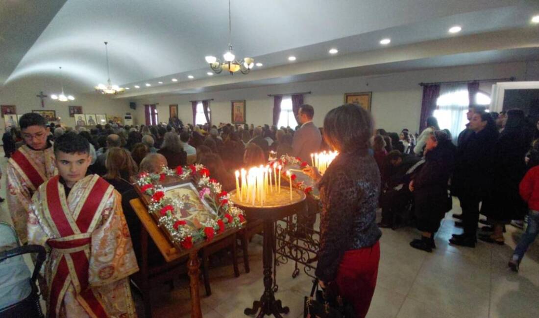 Hatay’ın Samandağ ilçesinde, Noel Bayramı dolayısıyla Rum Ortodoks cemaatinin katılımıyla