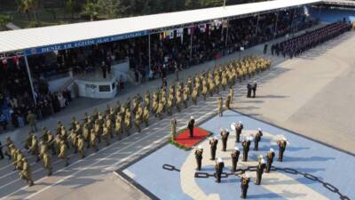 Hatay’daki İskenderun Deniz Er Eğitim Alay Komutanlığı’nda temel eğitimlerini tamamlayan