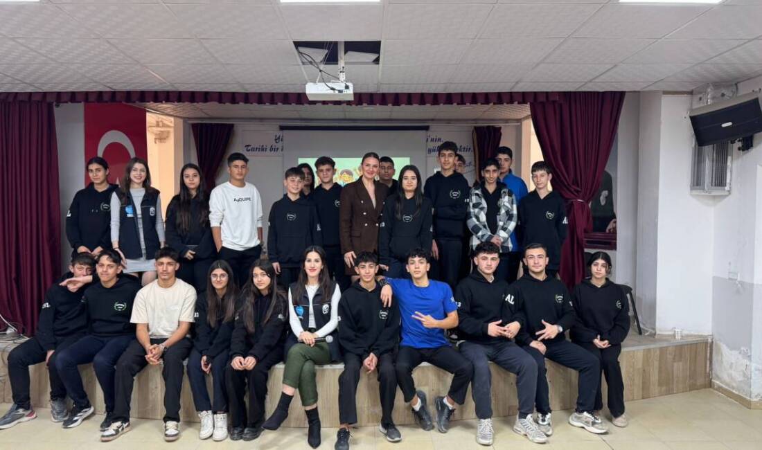 Gençlere Zorbalıkla Mücadele Semineri Hatay Büyükşehir Belediyesi ve UNICEF iş birliğiyle yürütülen proje kapsamında