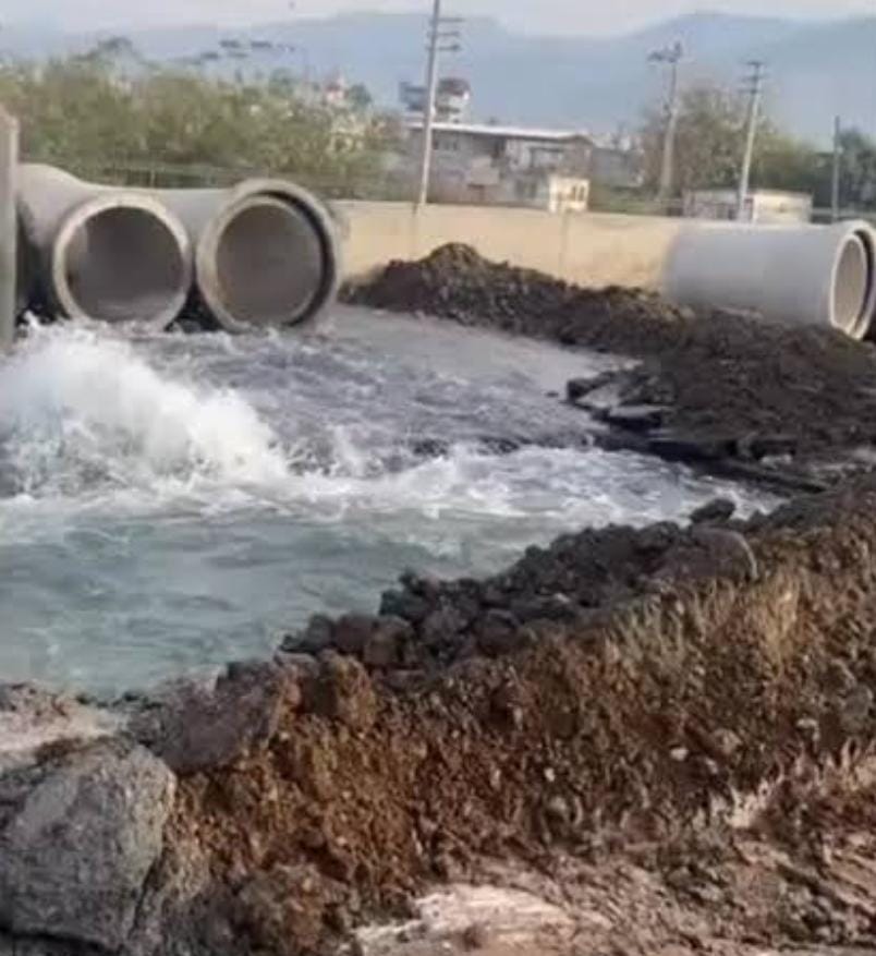 İskenderun’un Barıştepe Mahallesi’nde, Feyezan Kanalı yanında meydana gelen ana içme