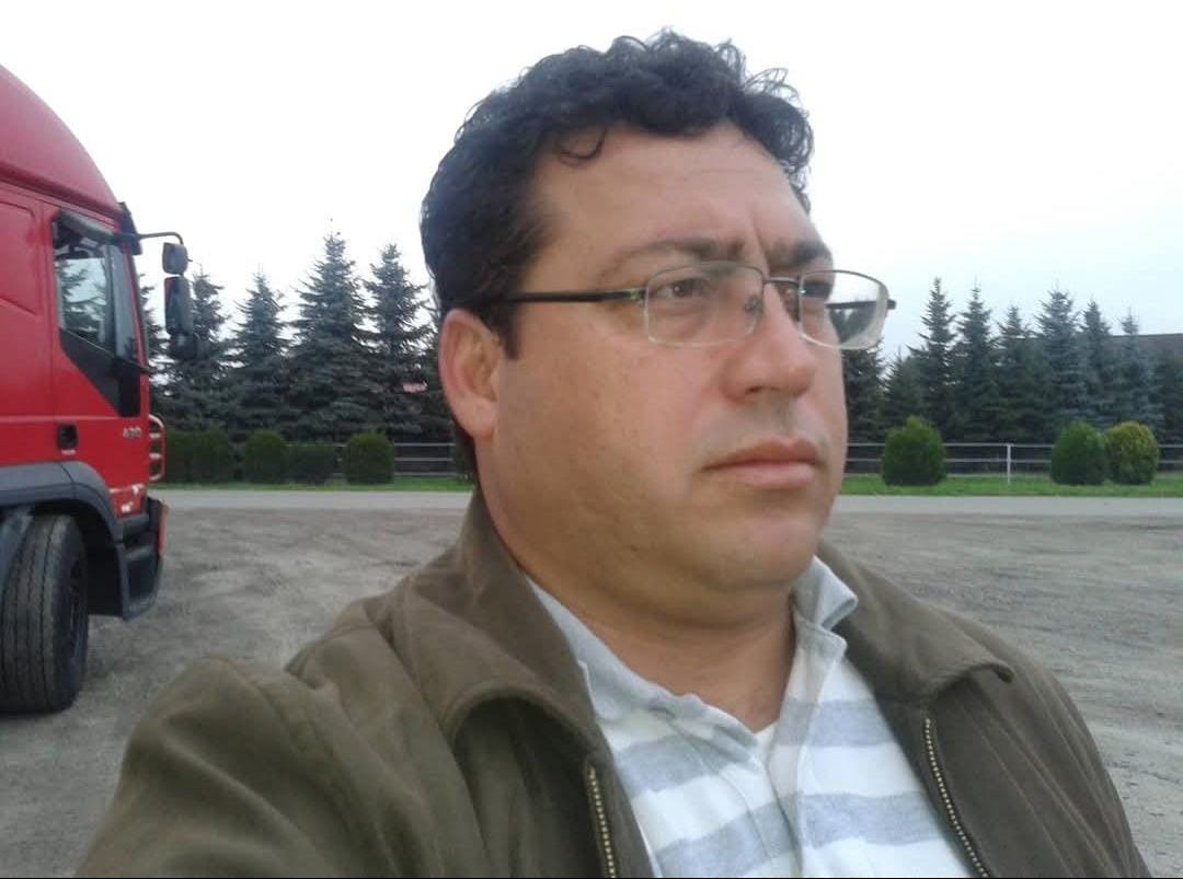 Altınözü ilçesinin ağır araç şoförlerinden Cuma Bayır, aracıyla yük götürdüğü