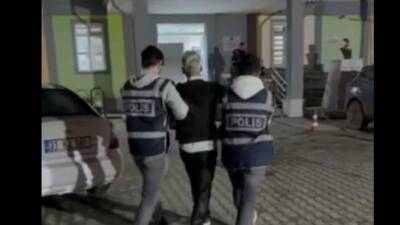 Hatay Emniyet Müdürlüğü ekipleri, kent genelinde aranan şahısların yakalanmasına yönelik