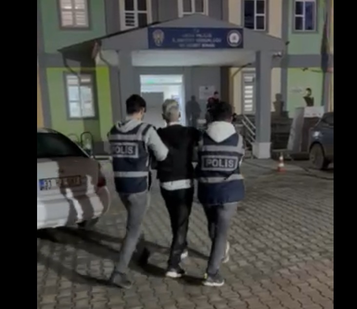 Hatay Emniyet Müdürlüğü ekipleri, kent genelinde aranan şahısların yakalanmasına yönelik