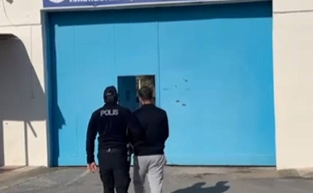 Hatay Emniyet Müdürlüğü’nün aranan şahıslara yönelik yürüttüğü operasyonlar kapsamında, hakkında