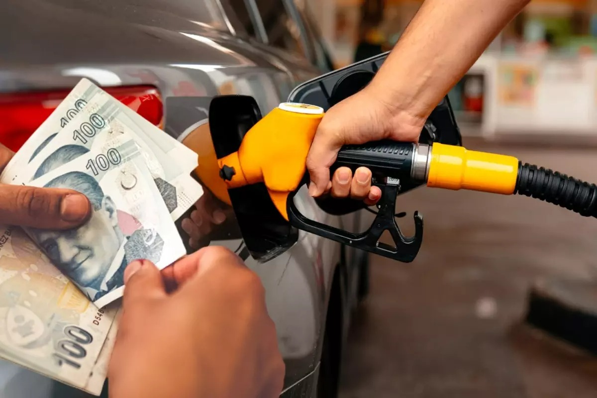 Akaryakıt fiyatlarında küresel dalgalanmalar ve döviz etkisi yeniden gündemde. LPG’ye