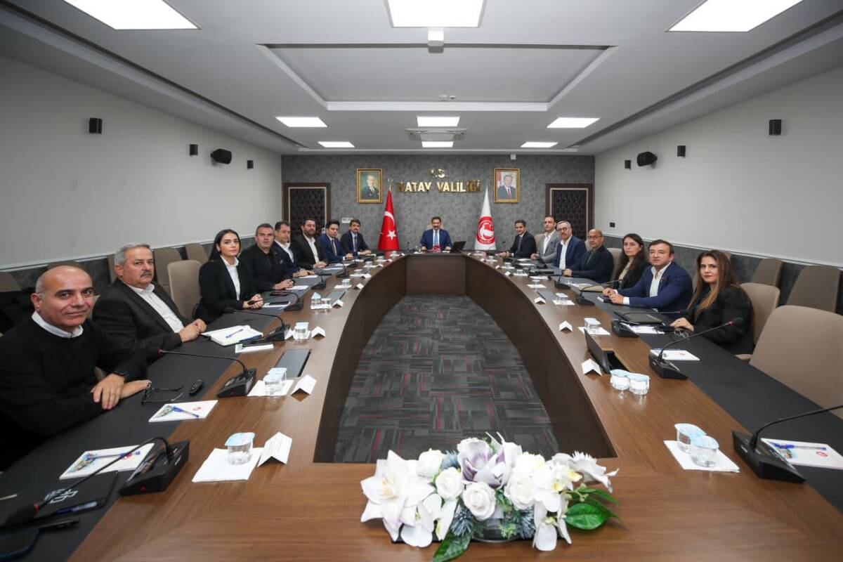 Hatay Valiliği koordinasyonunda, üniversitelerden ve ilgili bakanlıklardan bilim insanları ile