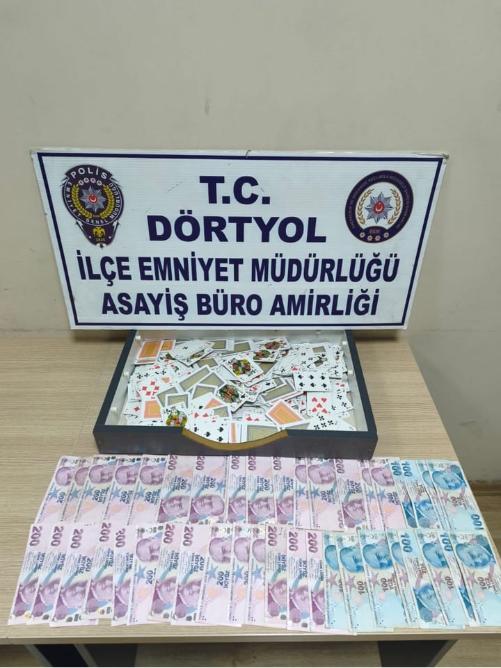 Hatay Emniyet Müdürlüğü ekipleri, kumar oynatılan yerlere yönelik yürüttüğü çalışmalar