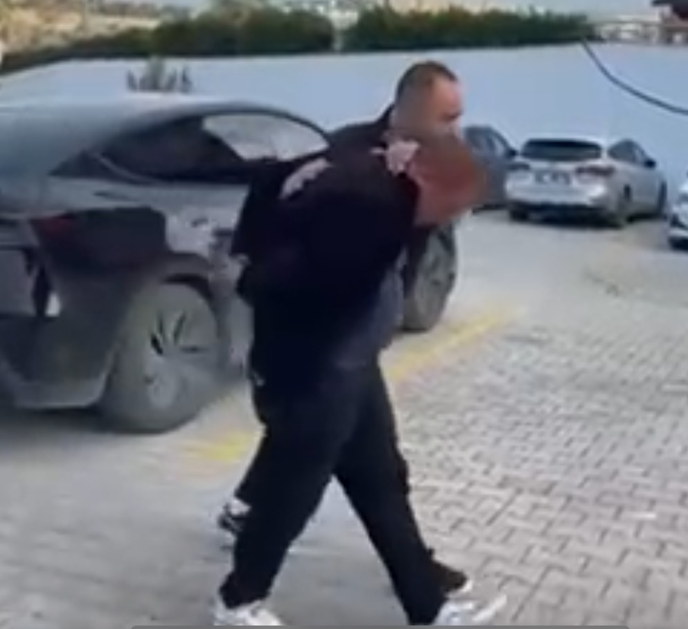 Hatay Emniyet Müdürlüğü ekiplerinin aranan şahısların yakalanmasına yönelik yürüttüğü çalışmalar