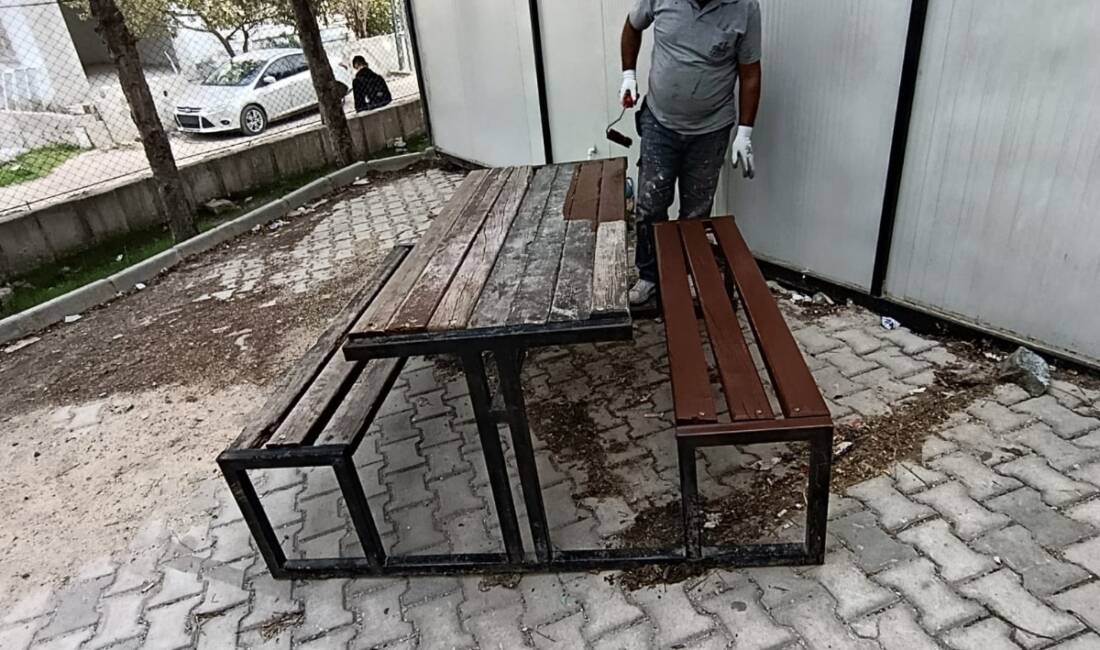 95 mahallede parklar yenileniyor Antakya Belediyesi Park ve Bahçeler Müdürlüğü, kent genelindeki park ve