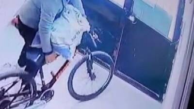 Hatay’da apartmanın bodrum katında bulunan bisikleti ve eşyaları çalan hırsız,