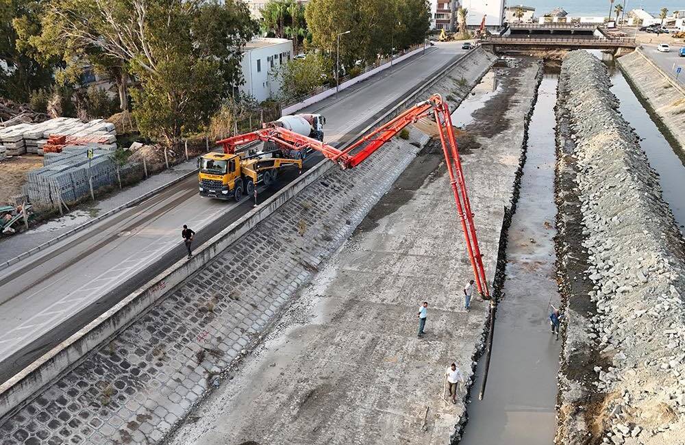 İskenderun Feyezan Kanalı Nihayet Islah Ediliyor İskenderun ilçe merkezinden geçen ve 30–40 yıllık kronik bir çevre