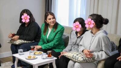 Hatay Valiliği, Vali Mustafa Masatlı’nın eşi Esra Masatlı’nın Serdar Demir