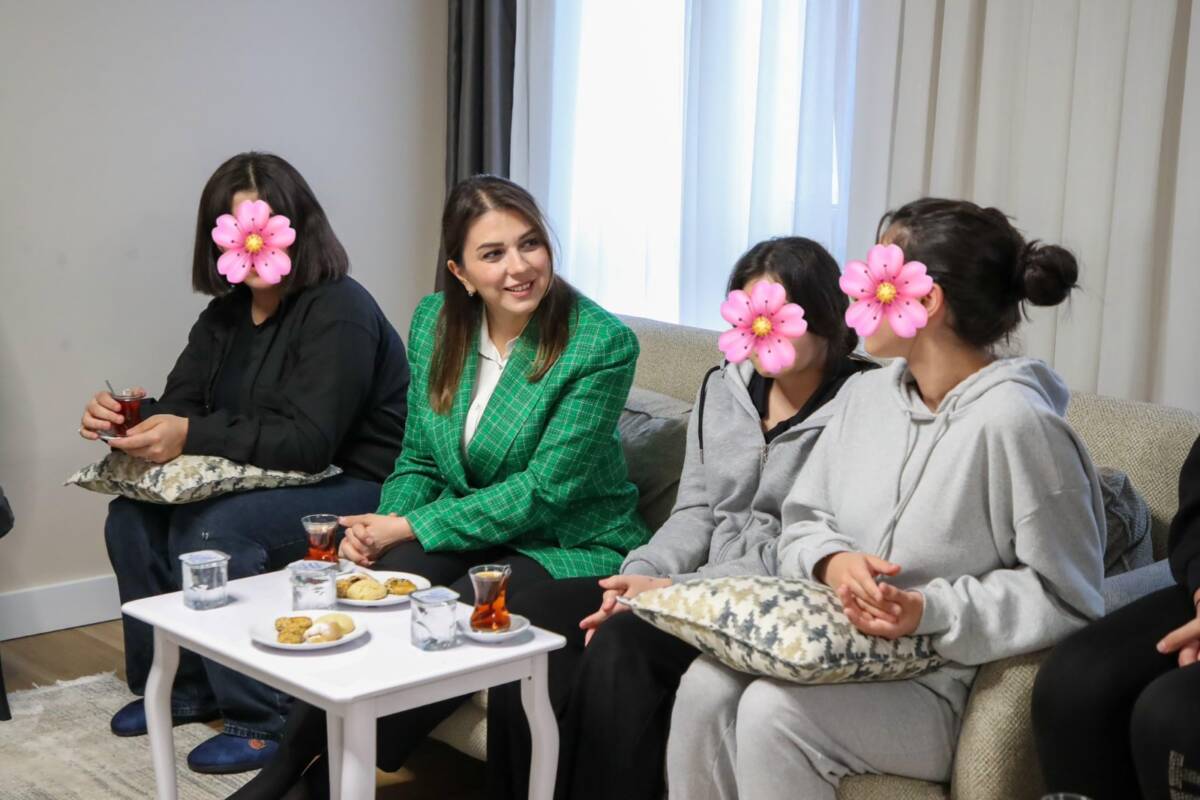 Hatay Valiliği, Vali Mustafa Masatlı’nın eşi Esra Masatlı’nın Serdar Demir