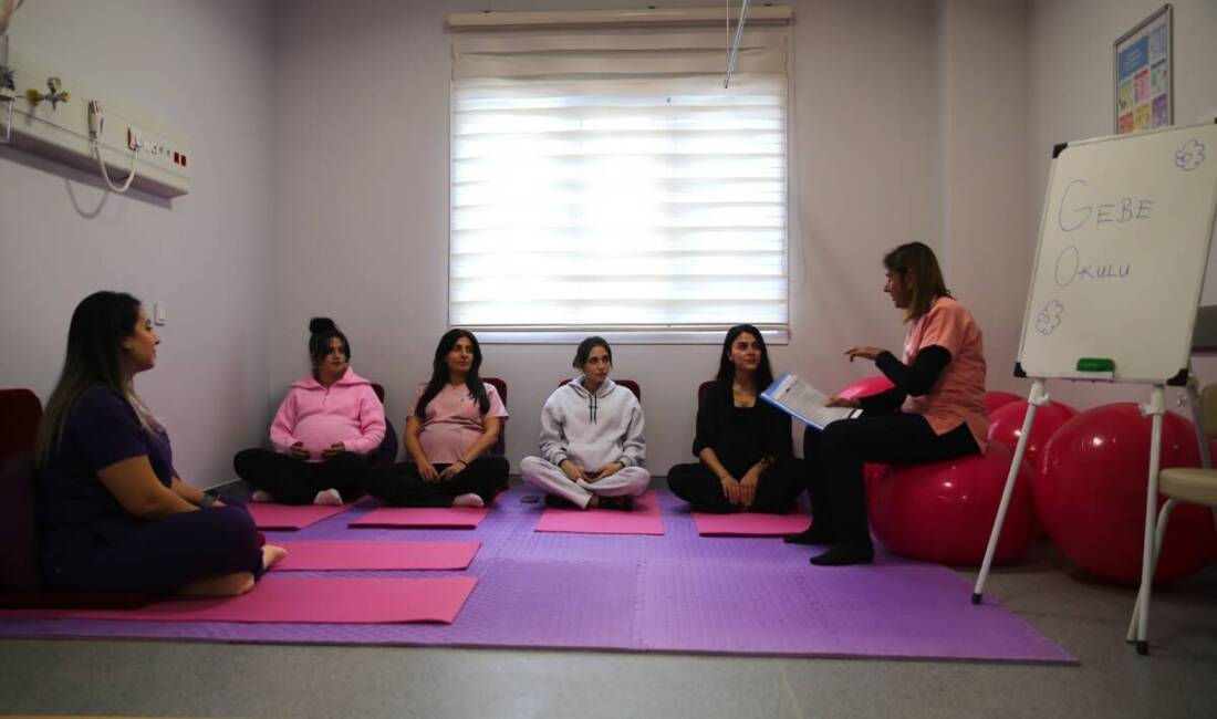 Anne adaylarının yeni adresi: Defne gebe okulu Hatay’ın Defne ilçesinde hizmet veren Defne Devlet Hastanesi’nde açılan gebe