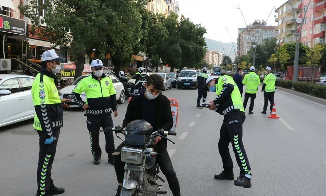 Hatay’da Trafik Kurallarına Büyük Tarama Hatay Emniyet Müdürlüğü Trafik Denetleme Şube Müdürlüğü ekipleri, 1–7 Aralık