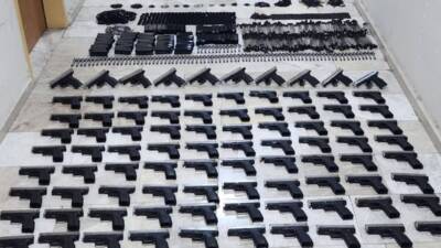 Hatay Emniyet Müdürlüğü ekipleri, kaçakçılıkla mücadele kapsamında yürüttükleri çalışmalar sonucu