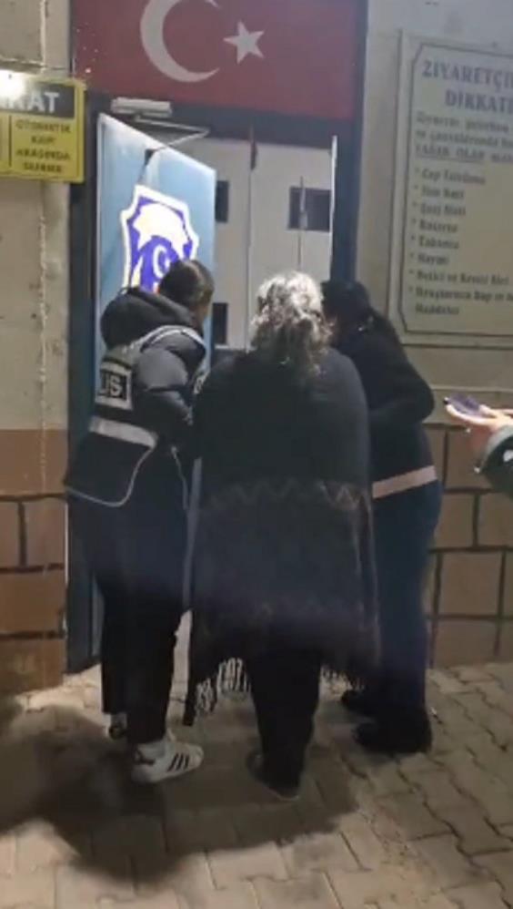 Hatay Emniyet Müdürlüğü ekipleri, aranan şahısların yakalanmasına yönelik yürüttükleri saha