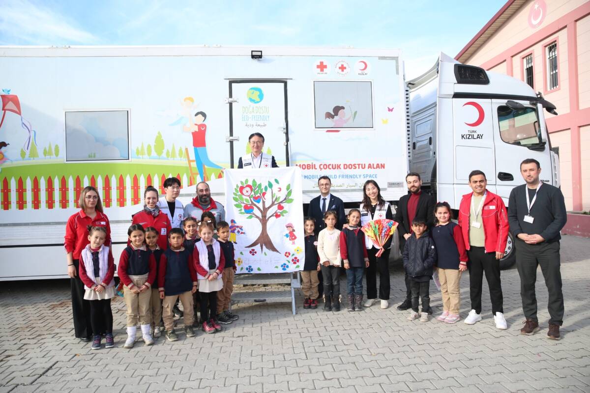 Kızılay’dan Hataylı çocuklara umut dolu etkinlik