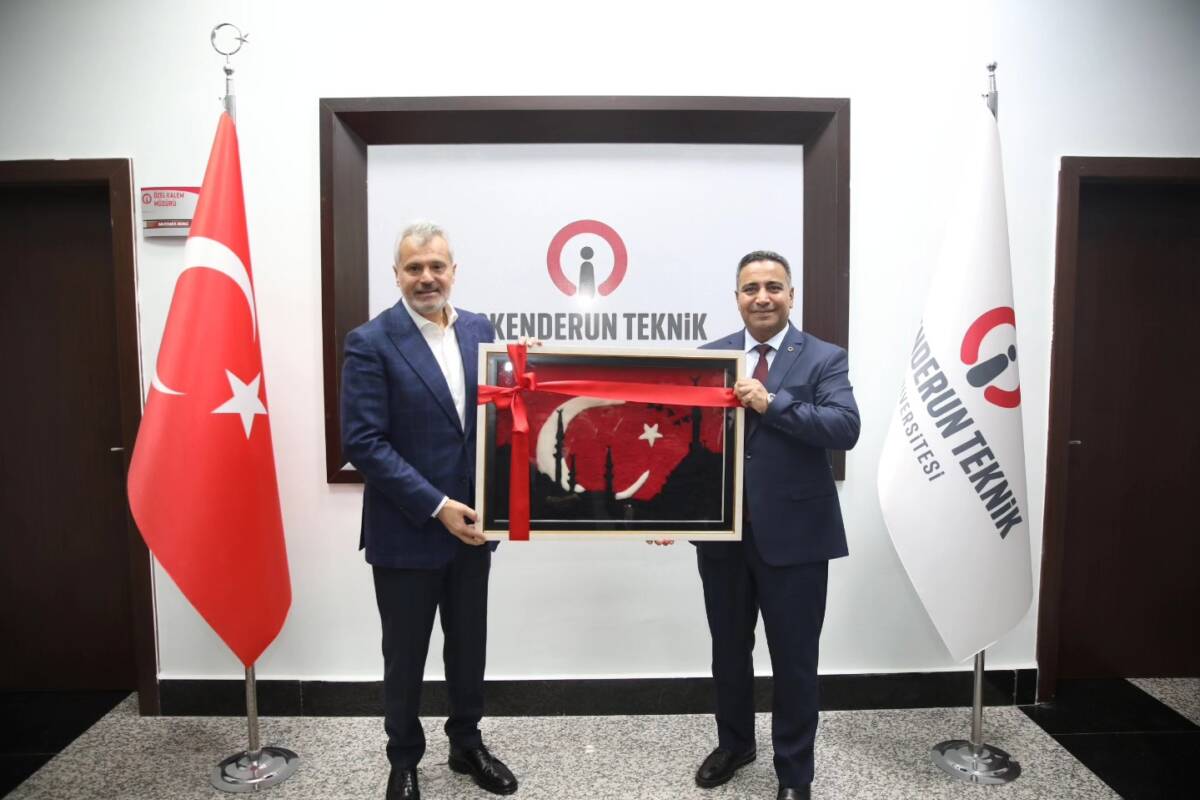 Hatay Büyükşehir Belediye Başkanı Mehmet Öntürk, İskenderun Teknik Üniversitesi’nde (İSTE)